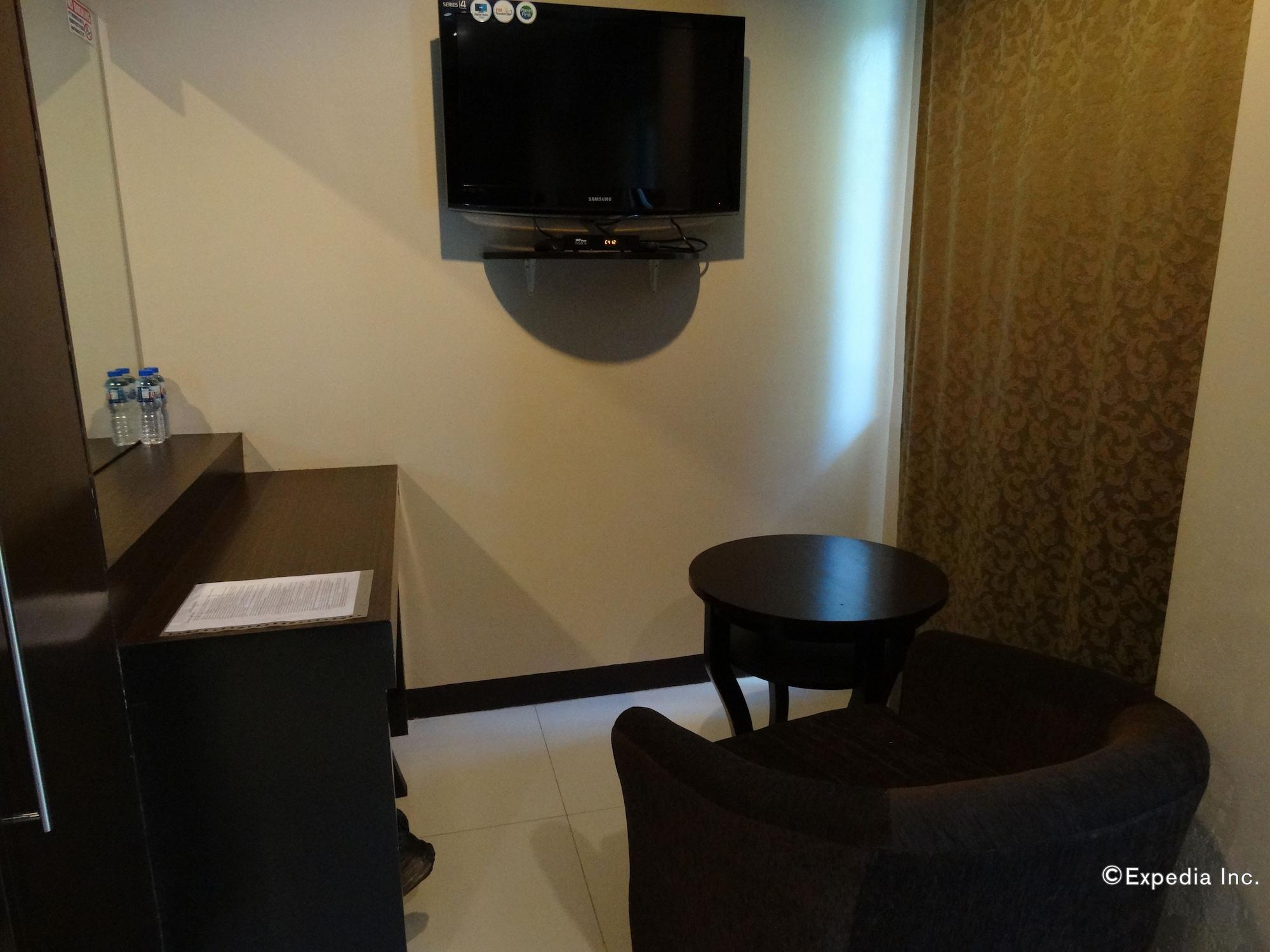 فندق أجنحة بيريدوت Davao City المظهر الخارجي الصورة
