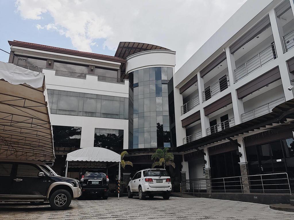 فندق أجنحة بيريدوت Davao City المظهر الخارجي الصورة